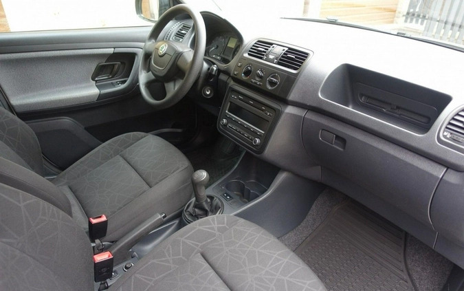 Skoda Fabia cena 18900 przebieg: 142000, rok produkcji 2012 z Tyczyn małe 172